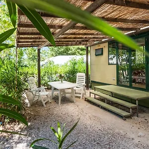 Osalla Garden Bungalow Orosei