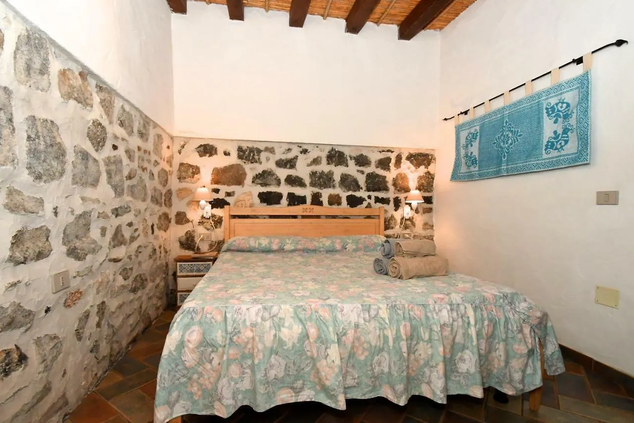 Sa Dommo De Sa Pietate Apartment Orosei