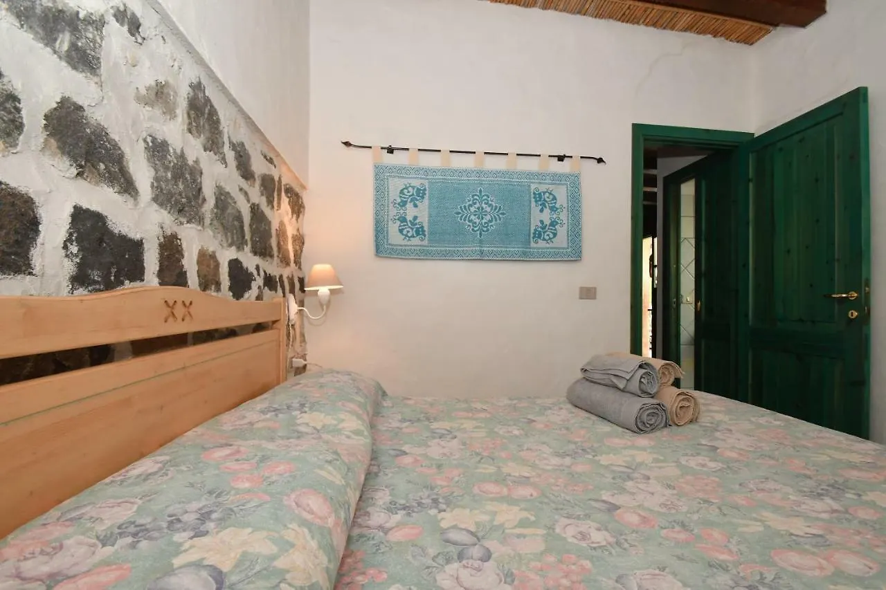 Sa Dommo De Sa Pietate Apartment Orosei